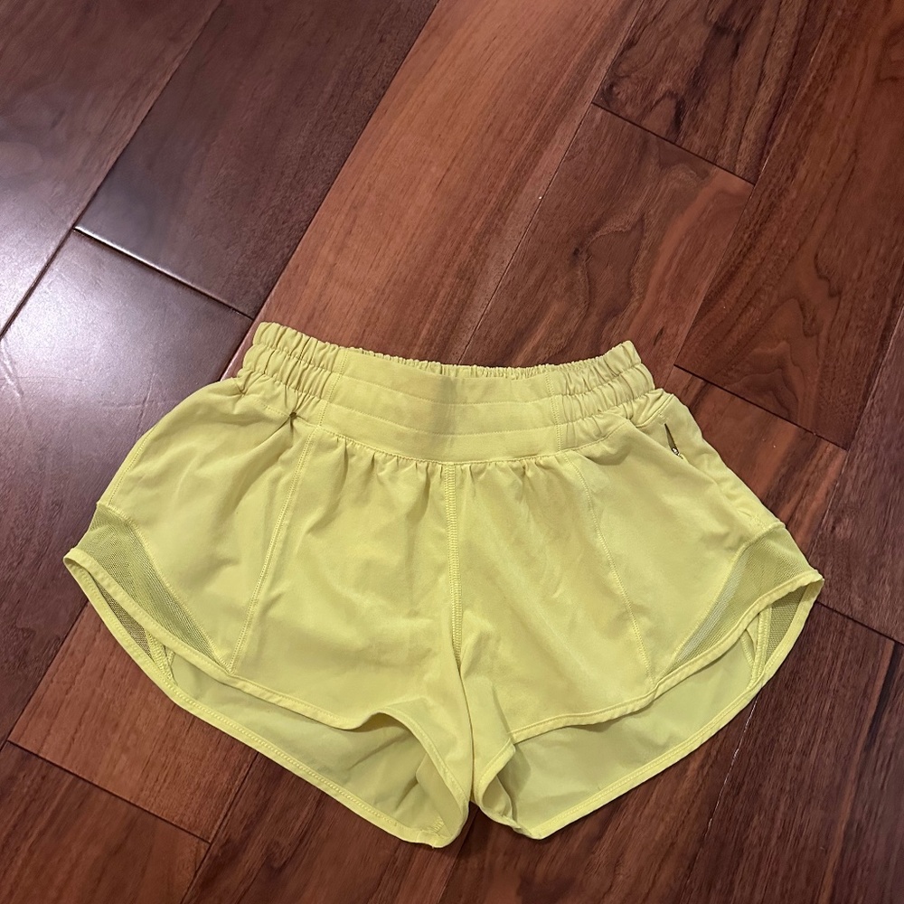 Lululemon shorts 2.5”